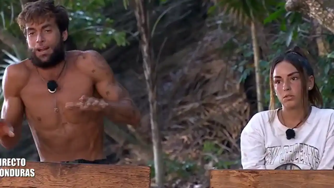 Una surrealista noche en 'Supervivientes' lleva a los concursantes al límite: Anita y Montoya protagonizan un encontronazo mientras el caos se apodera de la playa