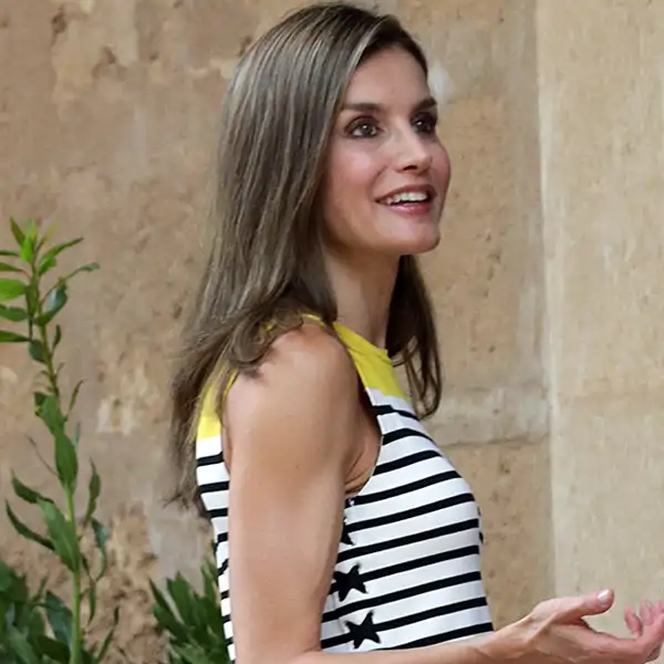 Las sandalias planas que podría llevar la Reina Letizia este verano: cómodas, tendencia y versátiles