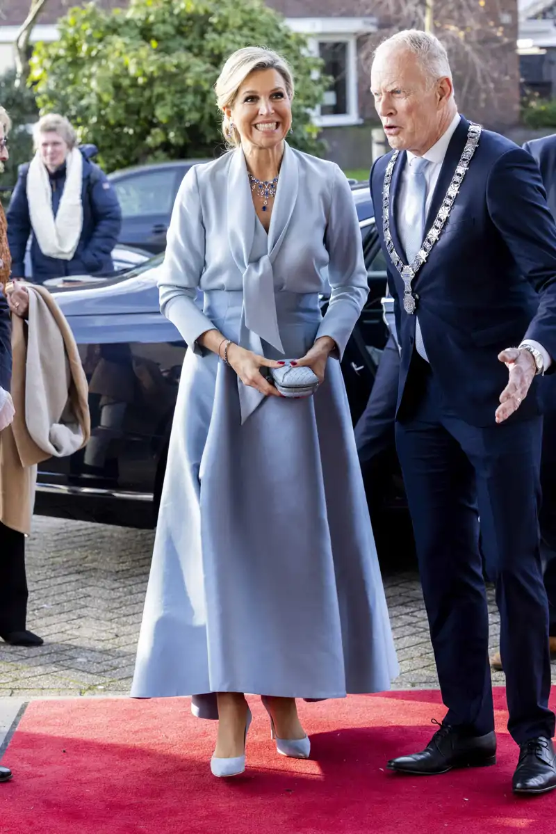 Máxima de Holanda y su bolso favorito de Bottega Veneta 