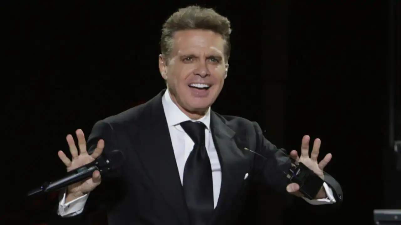 Luis Miguel en un concierto.