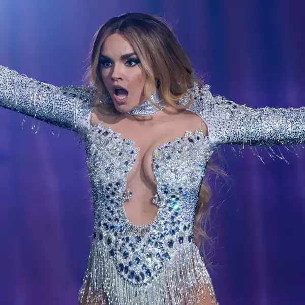 Melody en un instante de su actuación de la final de Eurovisión 2025 en Basilea