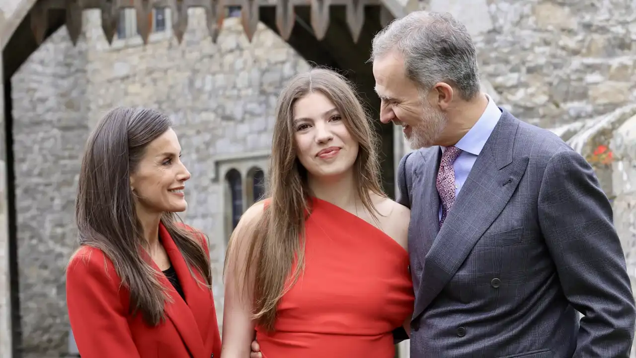 Sus Majestades los Reyes junto a la infanta Sofía