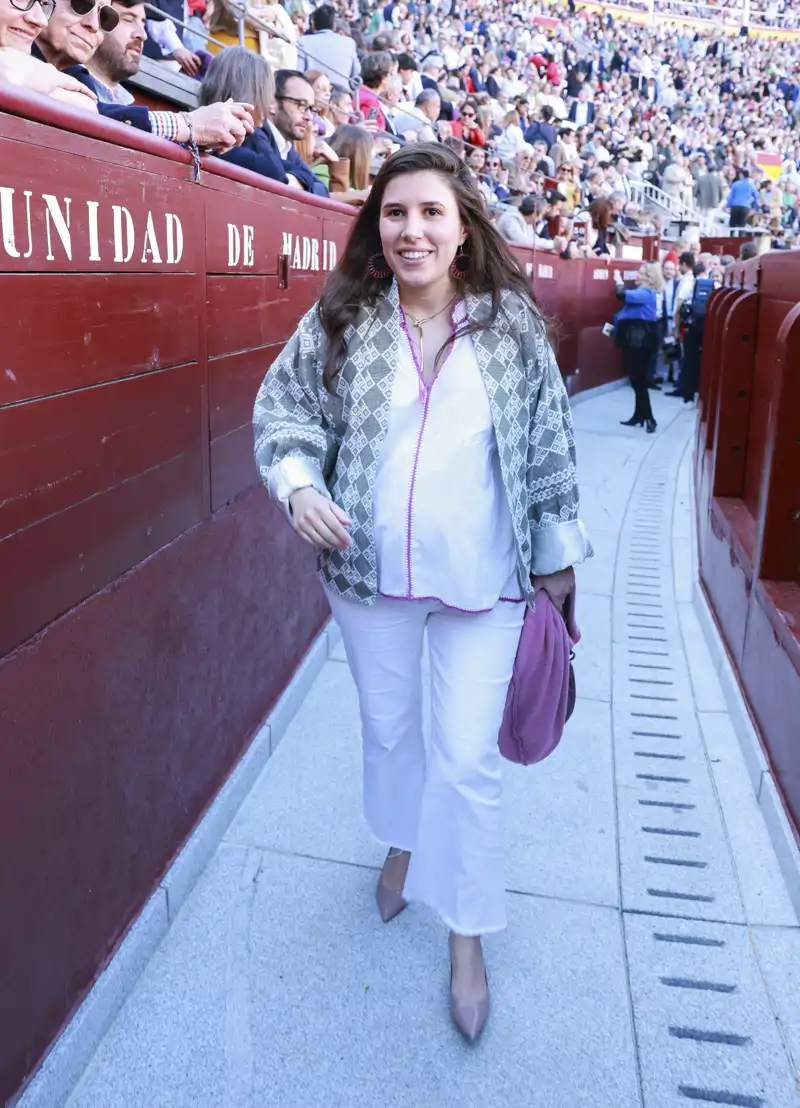Teresa Urquijo, en los toros. 