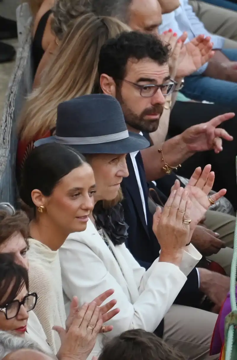 La Infanta Elena y Victoria Federica