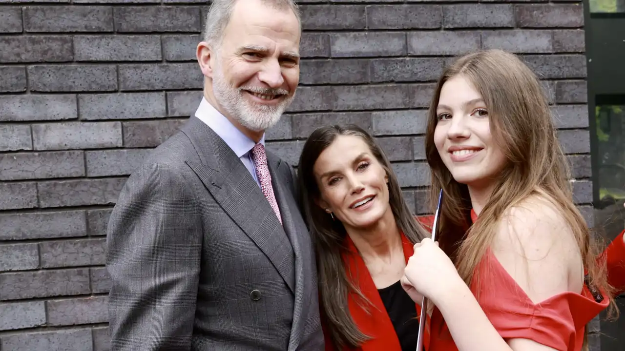 Jordi Reche, experto en lenguaje no verbal, analiza el papel de la Infanta Sofía en su graduación: "A ella también le gusta ocupar el papel central que normalmente tiene su hermana"