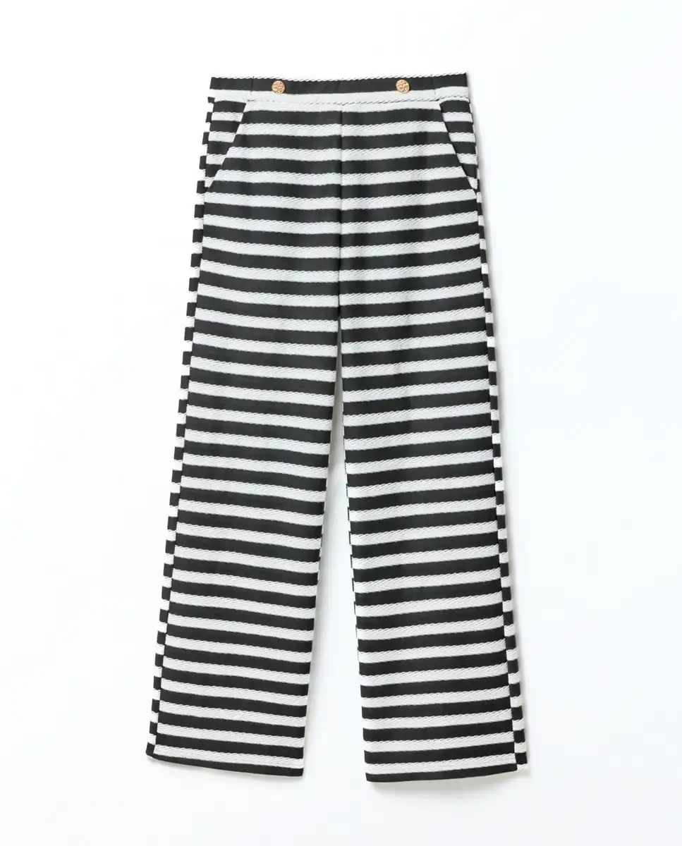 Pantalón con textura de Sfera