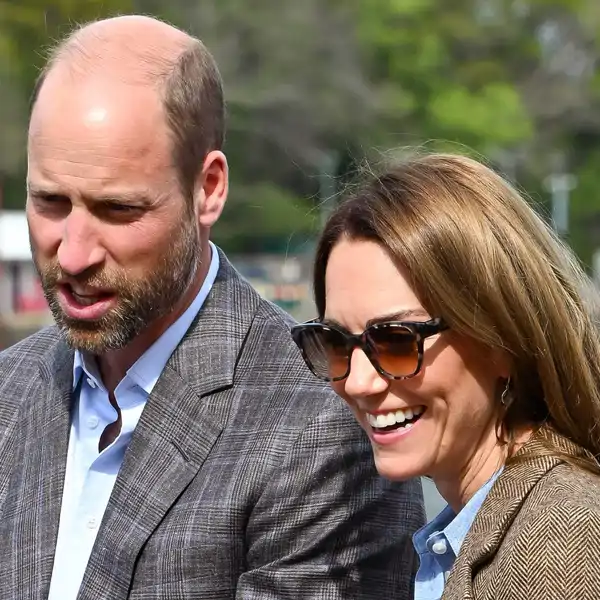 El Príncipe Guillermo y Kate Middleton en un acto