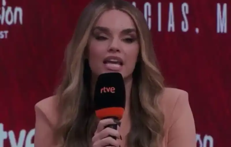 Melody en la rueda de prensa de Eurovisión