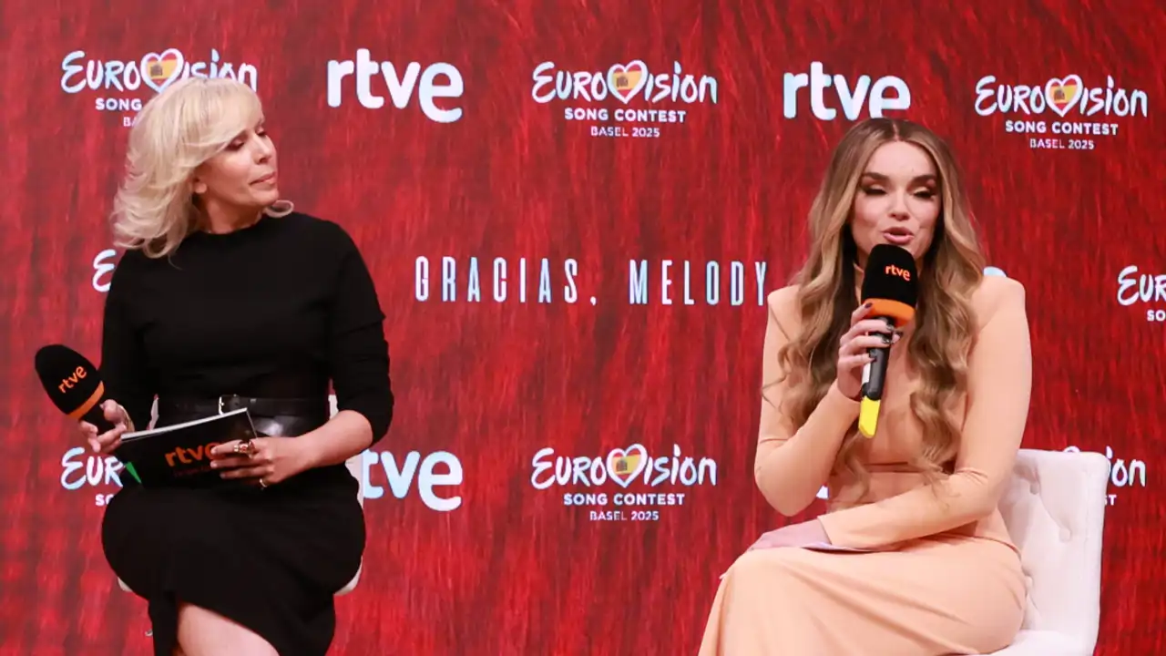 Melody en la rueda de prensa tras Eurovisión 2025