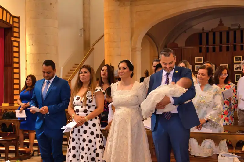 El bautizo del primer hijo de Aneth Acosta