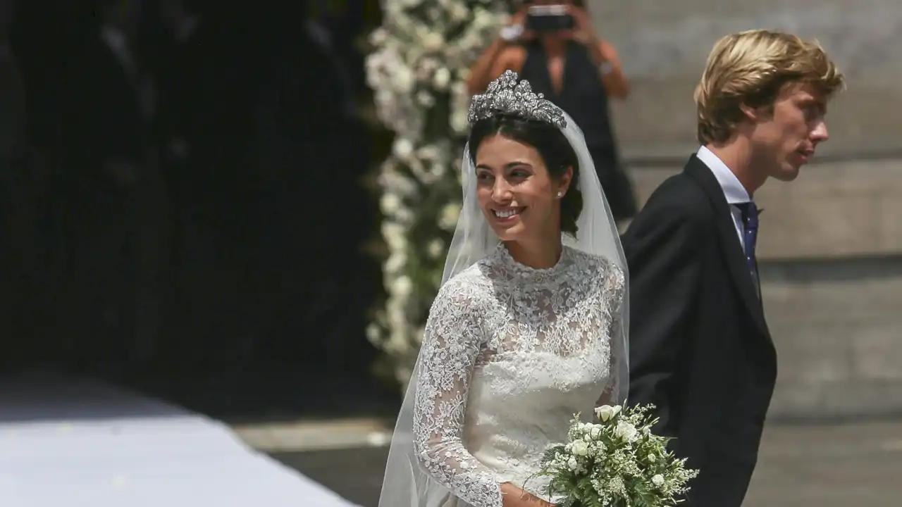 Una aristócrata española, entre las 8 novias que ha elegido la prensa francesa por su vestido de princesa para copiar