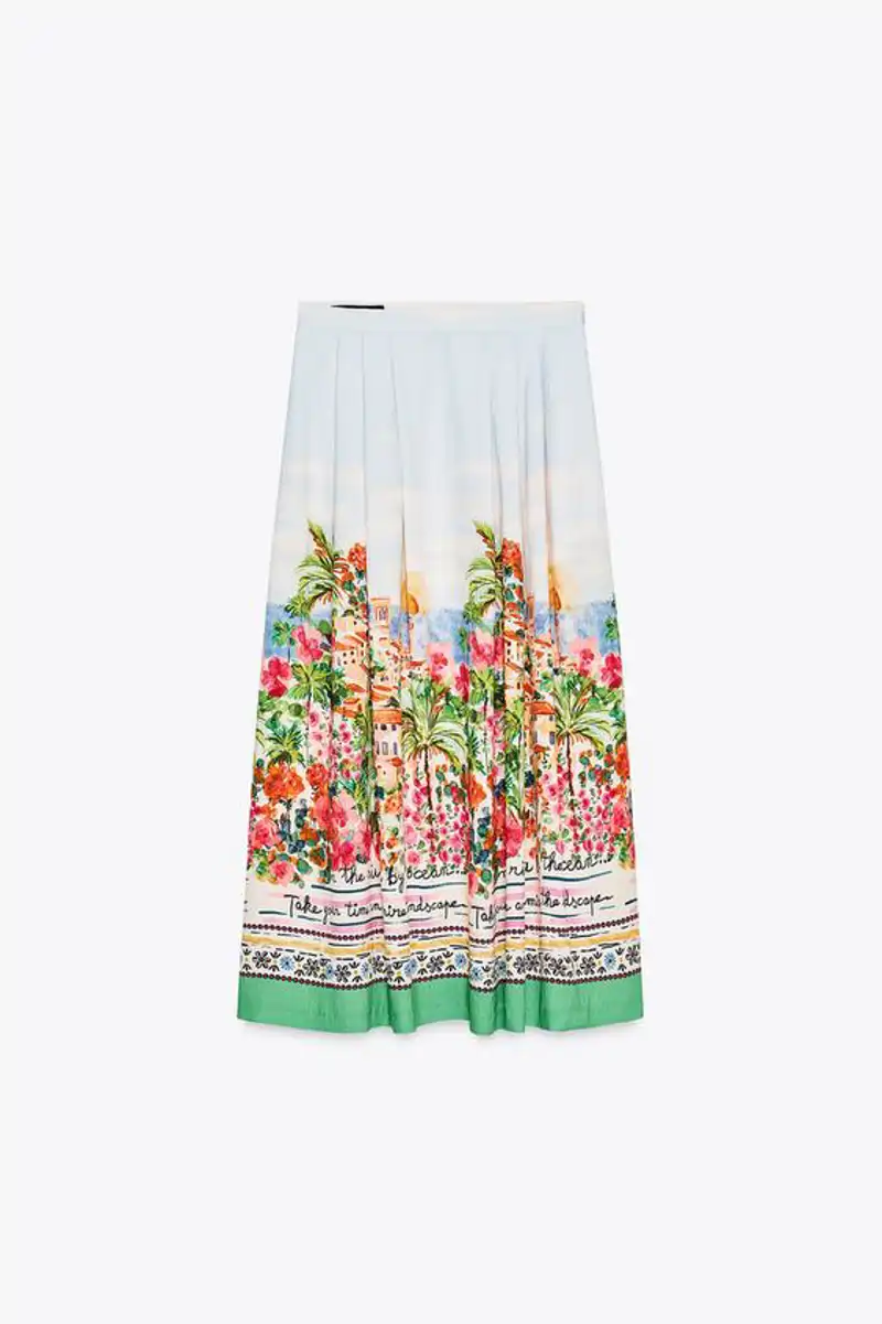 Falda midi capa estampada de Zara 35,95 euros