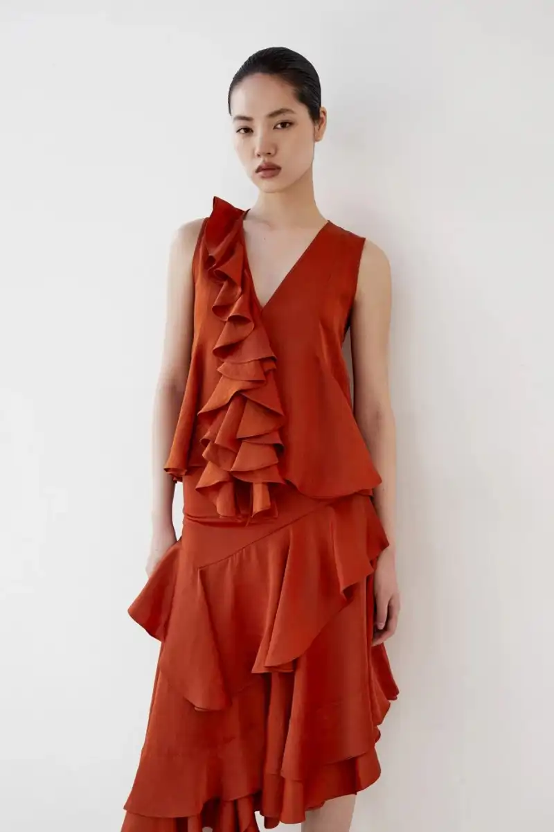 Top volantes de Sfera 49,99 euros falda volantes 79,99 euros 