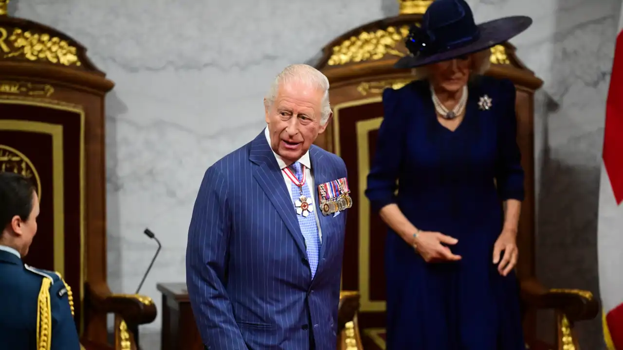Una experta en realeza analiza el revelador gesto del Rey Carlos III en Canadá: "Es capaz de impartir otra clase magistral"