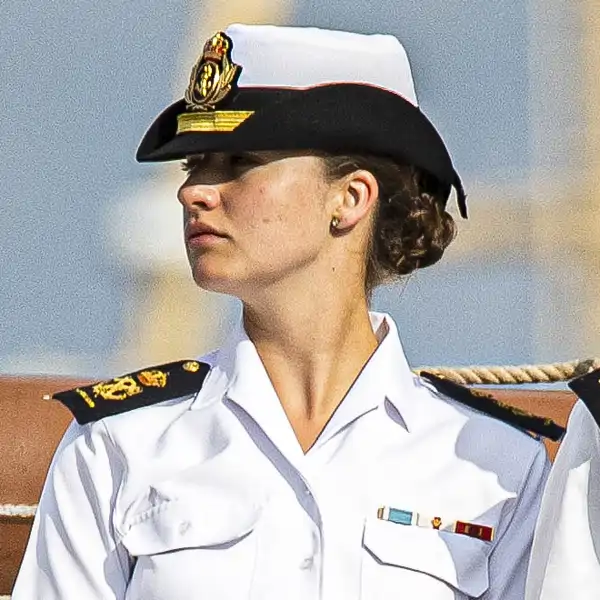 La Princesa Leonor en la cubierta del Juan Sebastián de Elcano