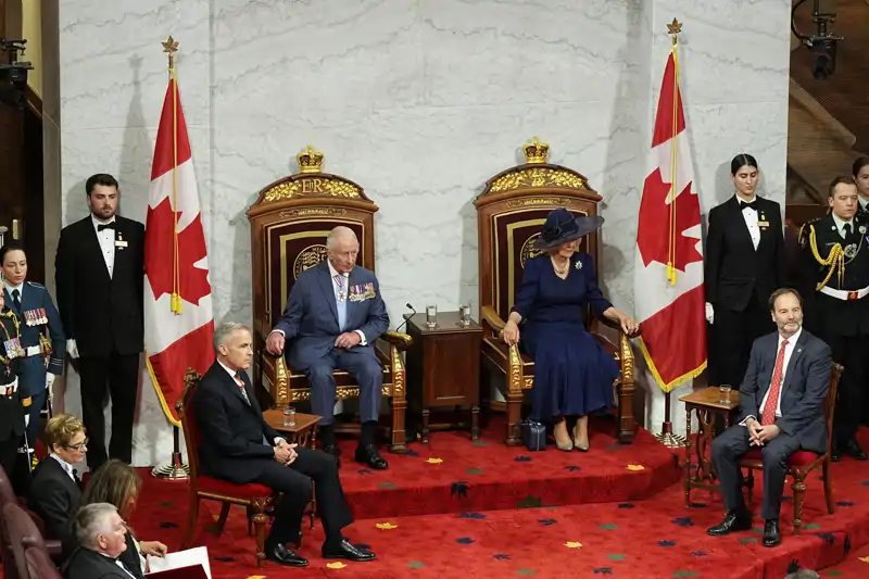 Los Reyes Carlos y Camilla durante su viaje a Canadá