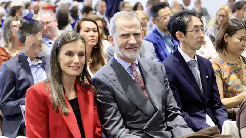 Sus Majestades los Reyes Felipe y Letizia