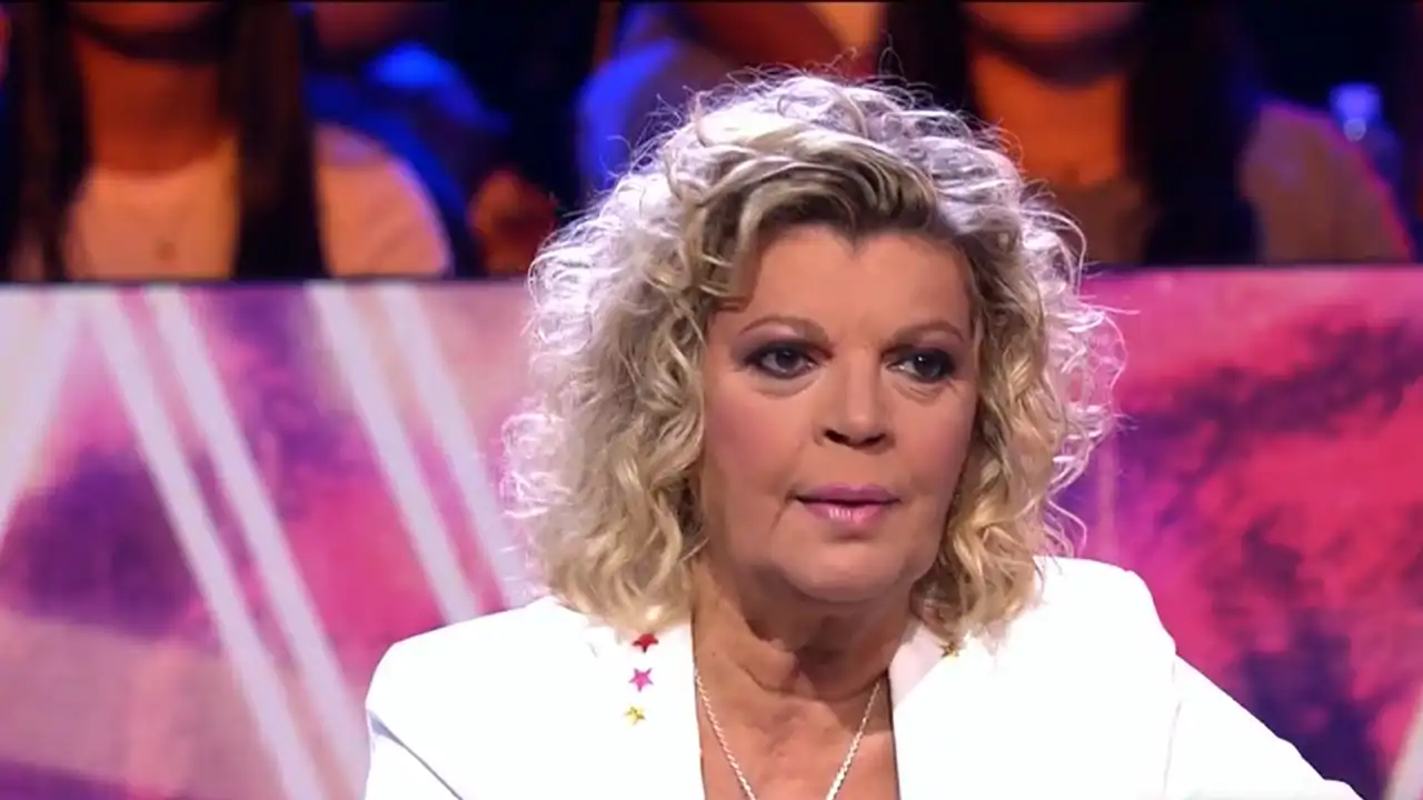 Terelu Campos frena en seco a la madre de Pelayo y sentencia la actitud del concursante de 'Supervivientes' 