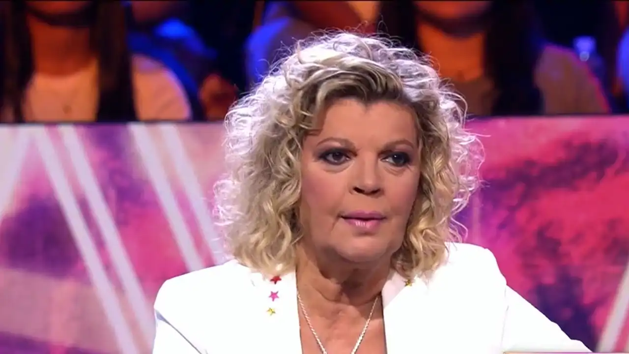 Terelu Campos frena en seco a la madre de Pelayo y sentencia la actitud del concursante de 'Supervivientes': "Fíjate si estás equivocada..."