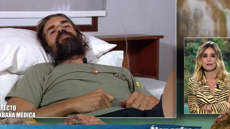 Alex Adrover habla con Sandra Barneda. 