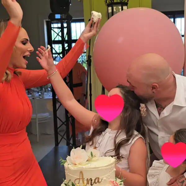Kiko Rivera celebra la comunión de su hija