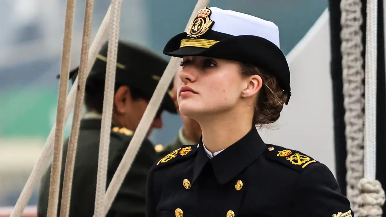La estricta formación de la princesa Leonor en la Academia del Ejército del Aire y del Espacio: tres expectativas y reconocimiento universitario