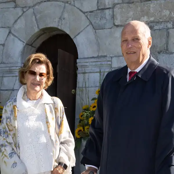 Los Reyes Harald y Sonia de Noruega
