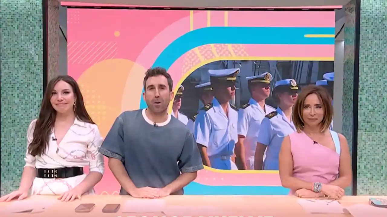 Nuevo giro en ���La familia de la tele’: el programa prescinde de los colaboradores en plató