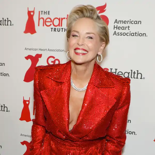 Sharon Stone (67 años): "Mi madre me dio este consejo, aplícala por la mañana y por la noche y lo agradecerás toda la vida"