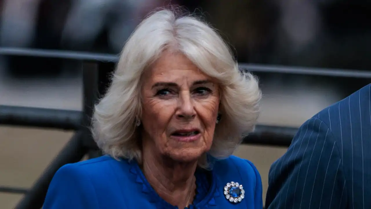 Una fuente del Palacio de Buckingham se pronuncia sobre la postura de la Reina Camilla respecto a la disputa de Carlos III y su hijo 