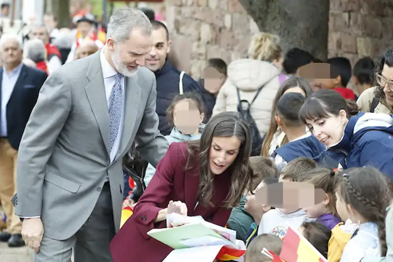 Los Reyes Felipe y Letizia visitan Brañosera