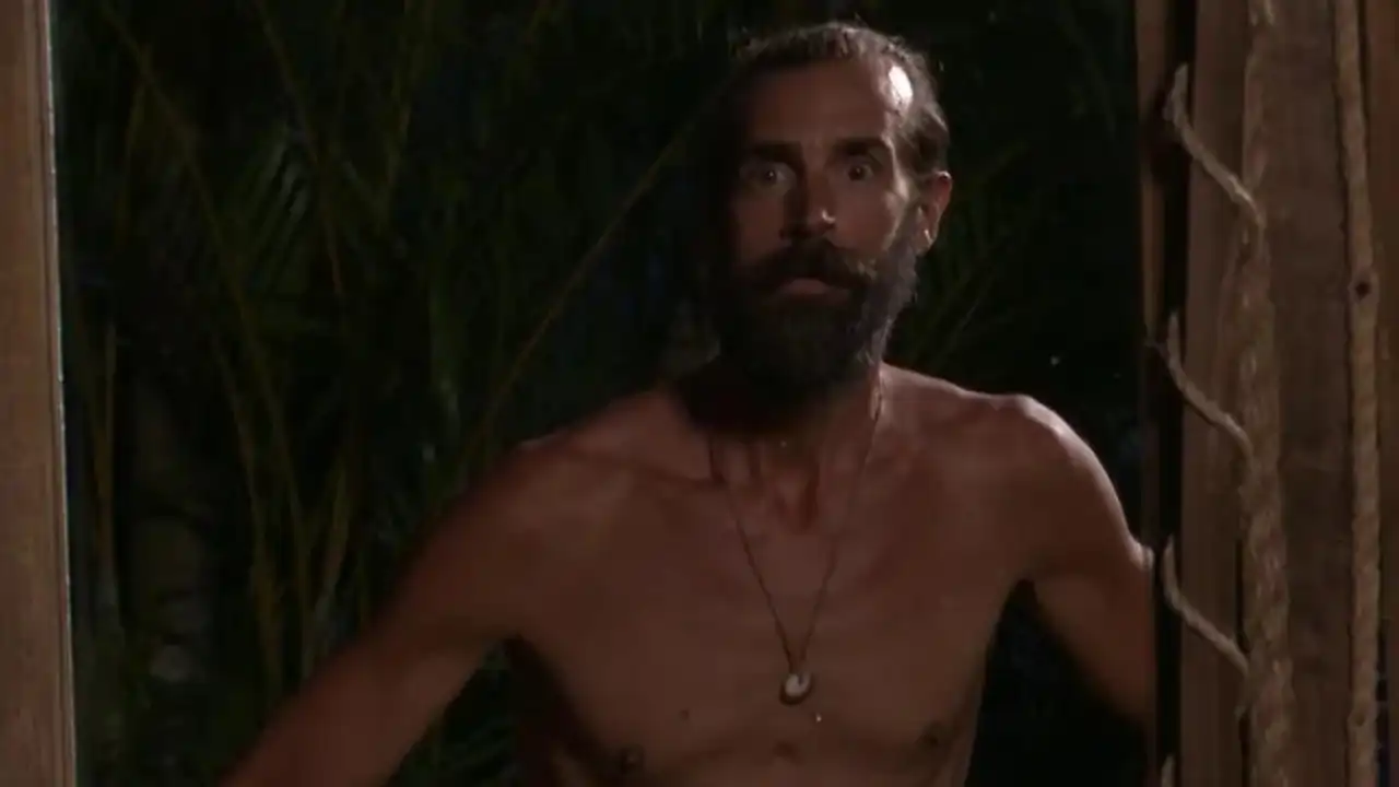 Álex Adrover, a cuadros, muestra su radical cambio físico tras abandonar por recomendación medica 'Supervivientes 2025': "En mi vida me he visto así"