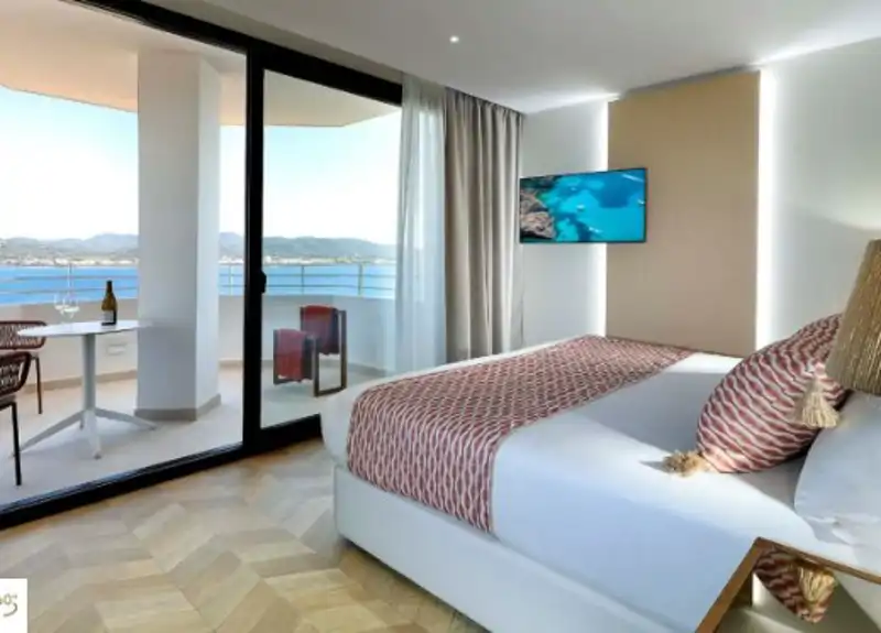 Deluxe Sea View