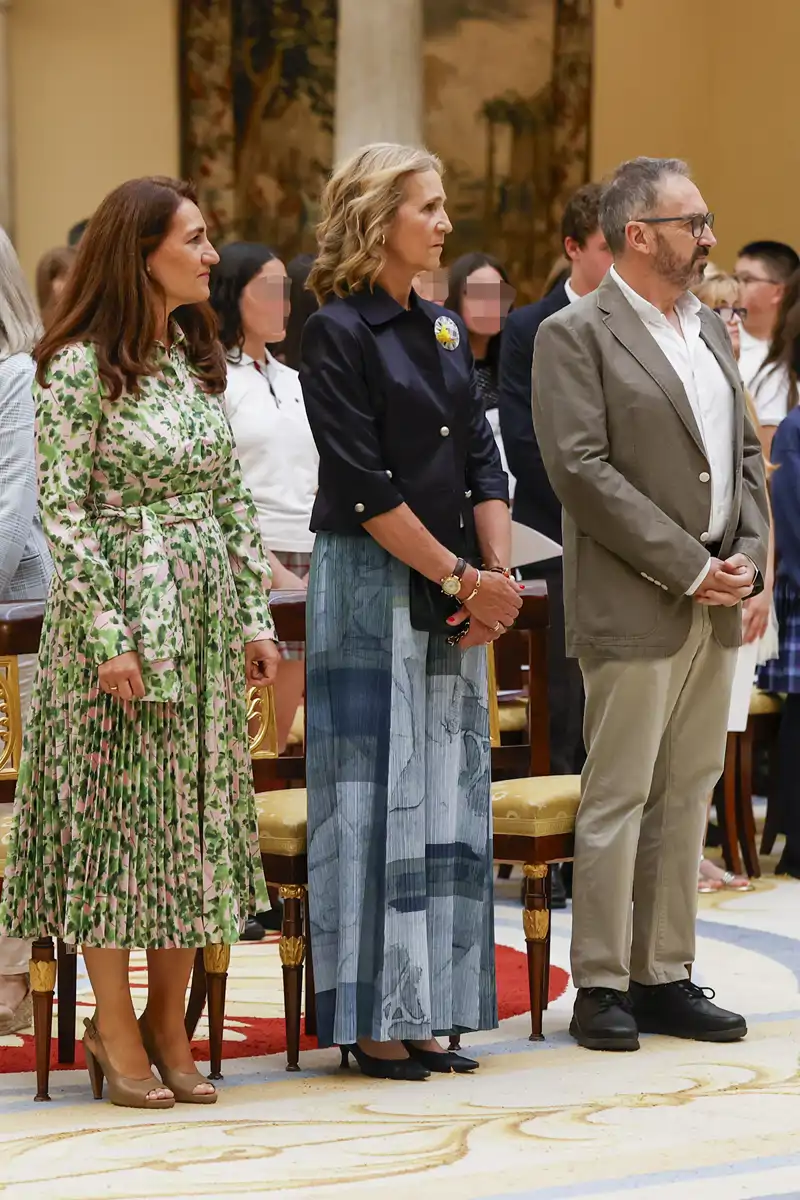 La Infanta Elena con una falda muy original