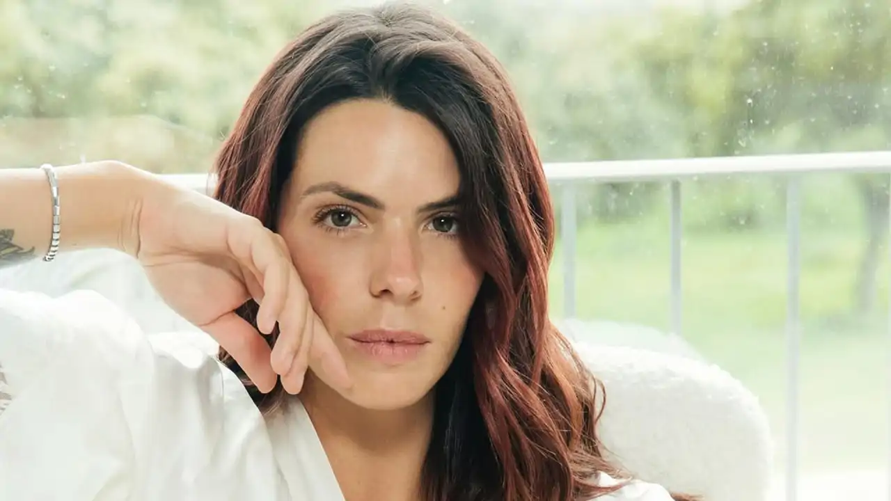 Laura Matamoros, con una mascarilla, revela el problema de salud por el que ha acudido a urgencias: "Me temía que iba a pasar"