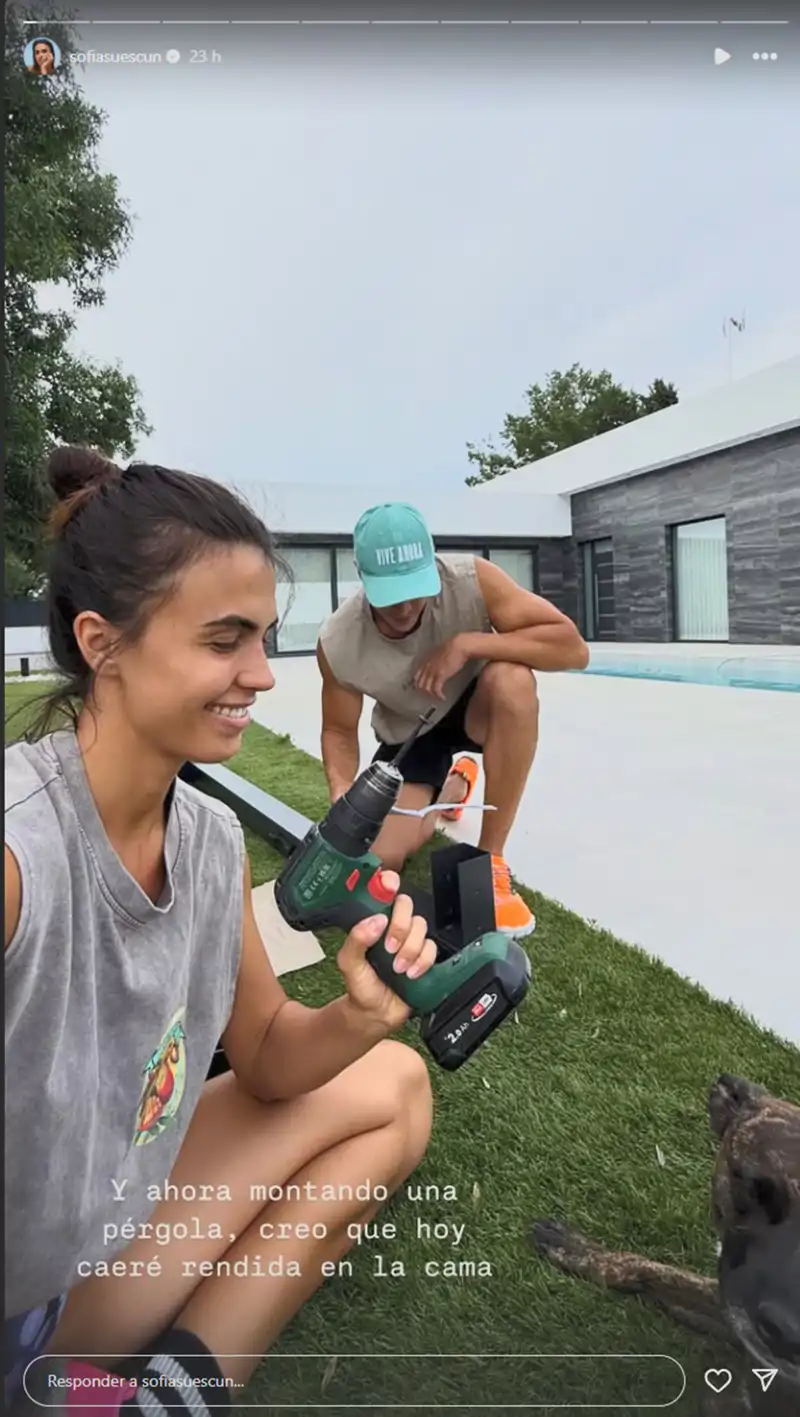 Storie de Sofía Suescun junto a Kiko Jiménez y su mascota