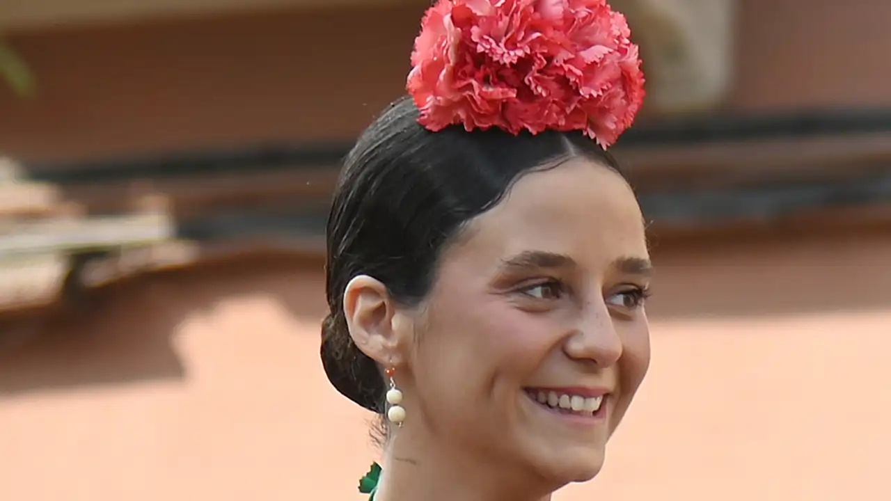 Victoria Federica arrasa en el camino de El Rocío con el traje de lunares que ya llevó la Infanta Elena en los años 70 