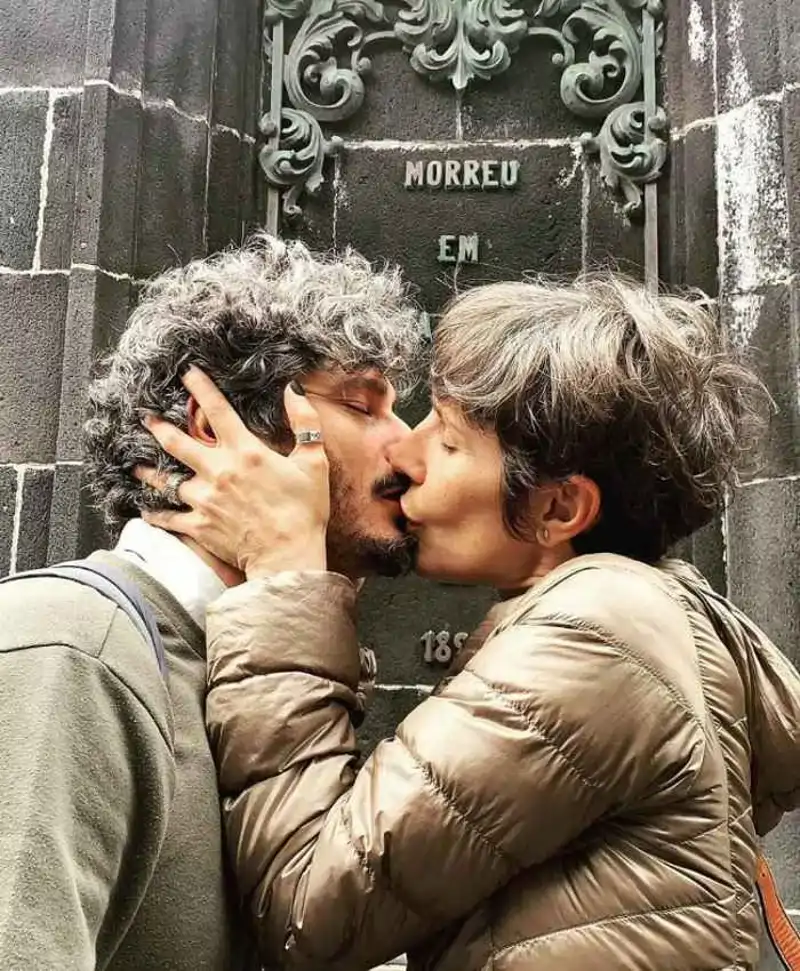 Antonio Pagudo y su esposa