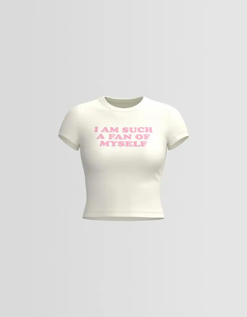 Camiseta manga corta print blanca de Bershka 15,99 euros