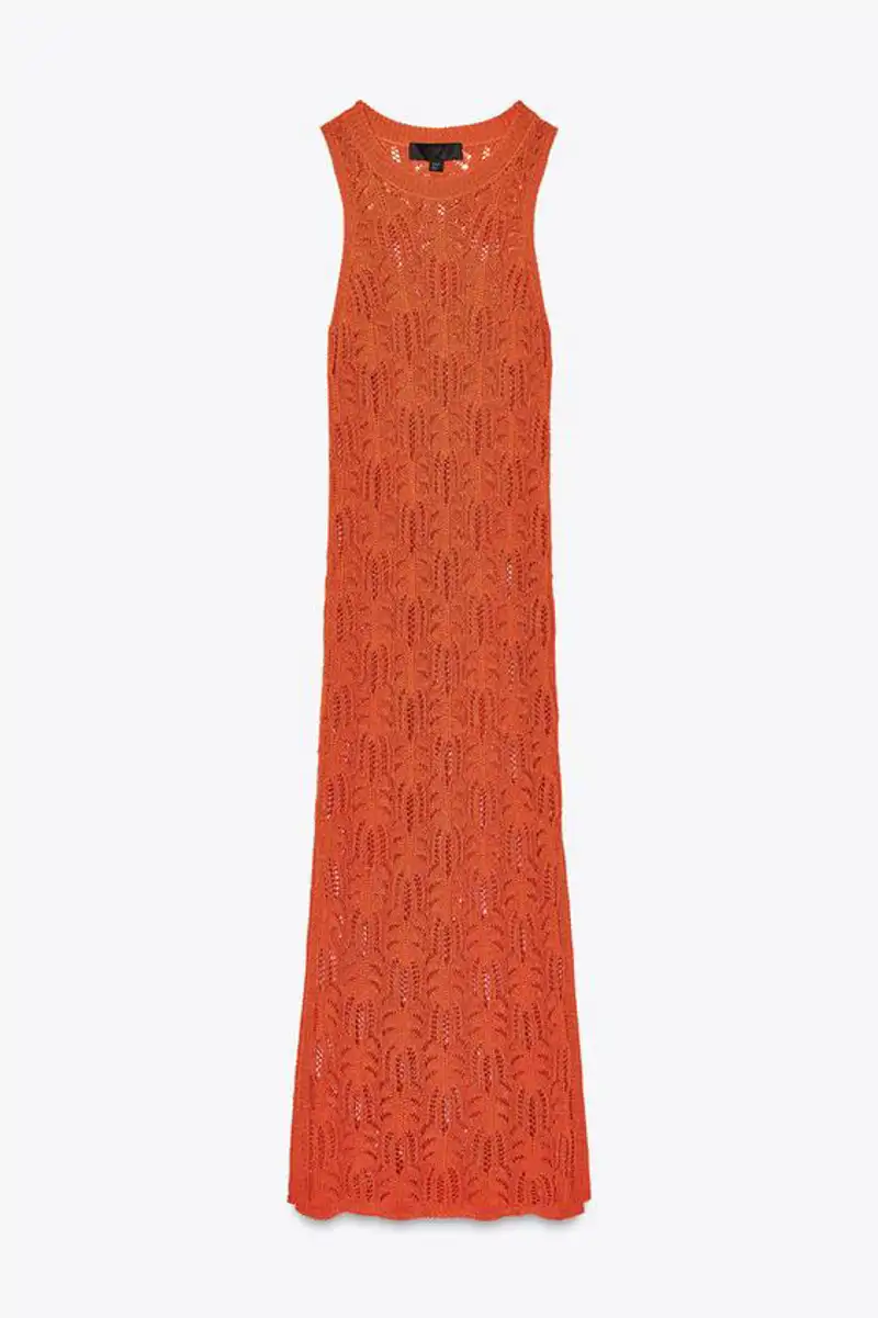 Vestido mdi putno pointelle de Zara 35,95 euros