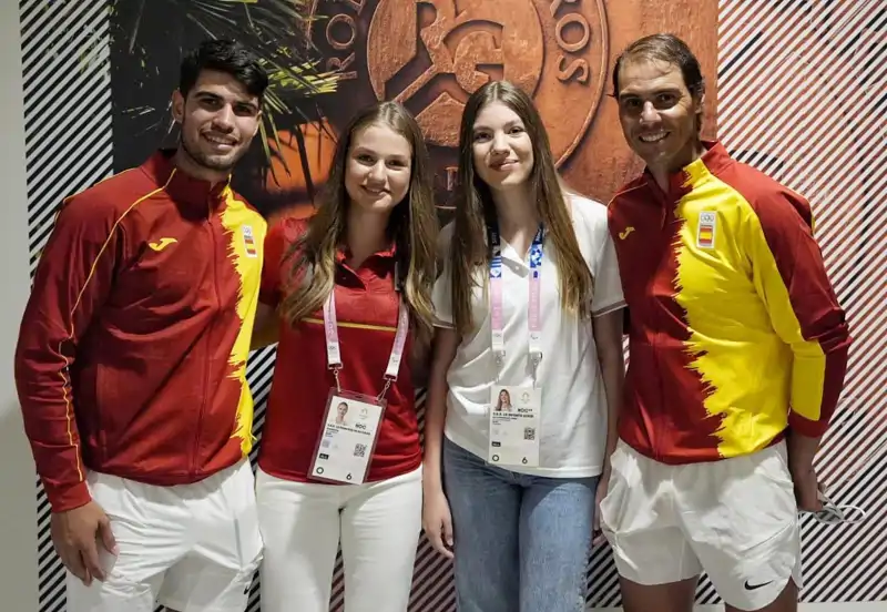 Leonor y Sofía con Nadal y Alcaraz en los Juegos Olímpicos de París