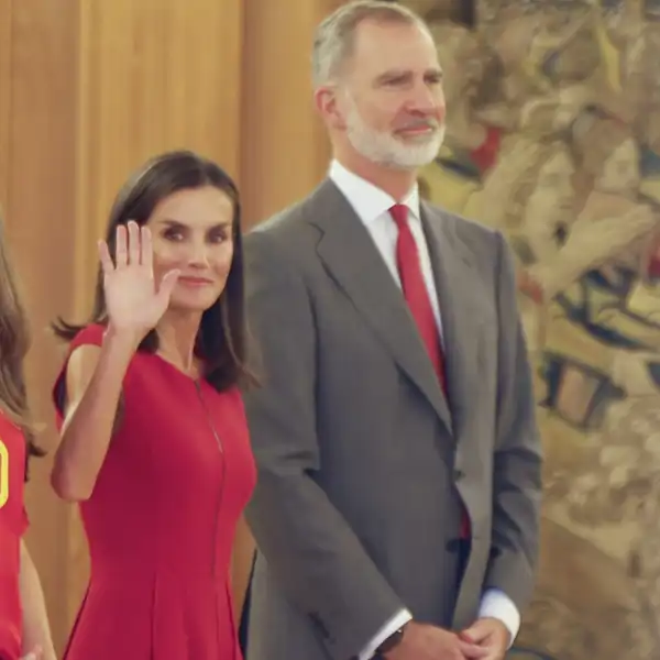 Reyes Felipe y Letizia