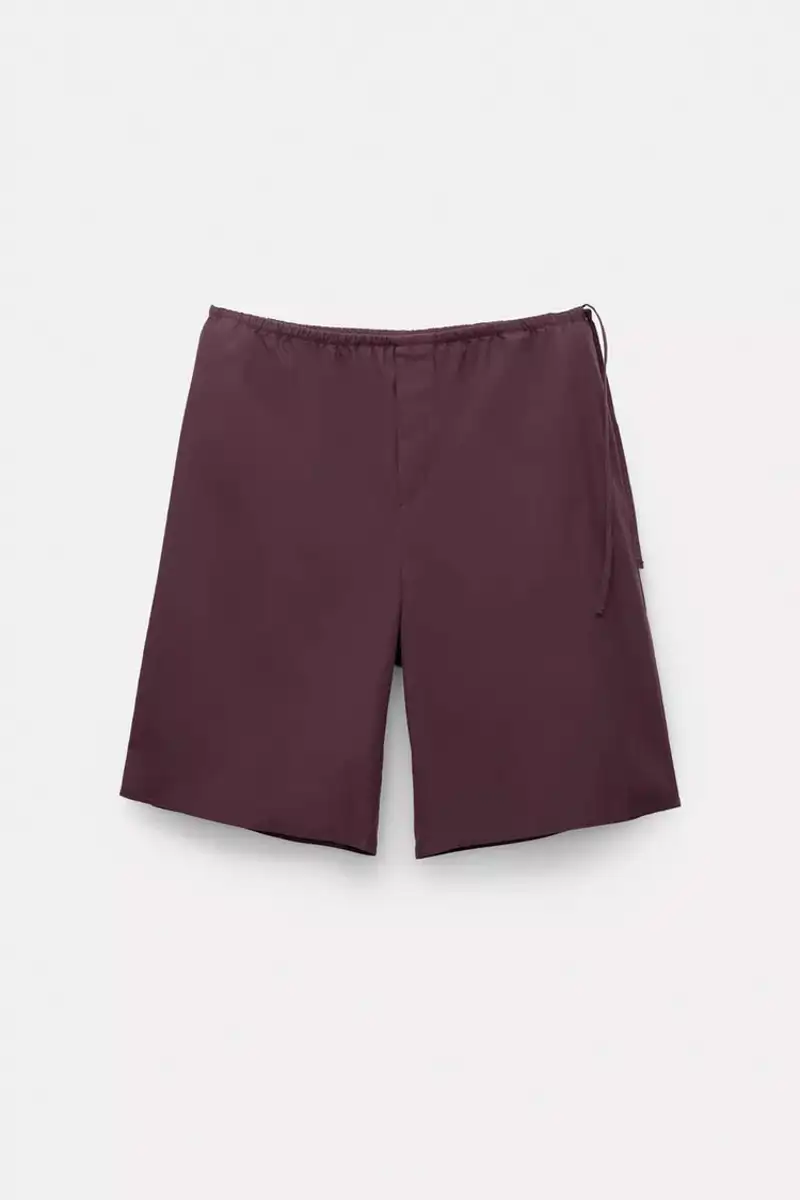 Bermuda burdeos lazo lateral de Pull & Bear 22,99 euros copia