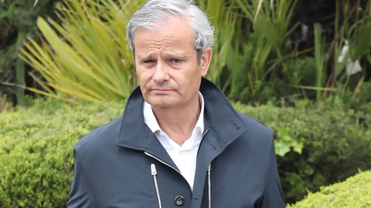 Javier Merino saca la cara por Mar Flores tras las acusaciones de Carlo Costanzia padre