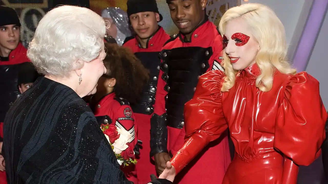 De Bad Gyal a Lady Gaga: cuatro veces en las que los 'royals' y los artistas se mezclaron