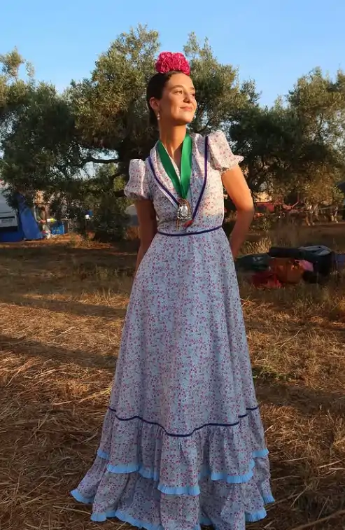 Una bata rociera de la firma de Lourdes Montes