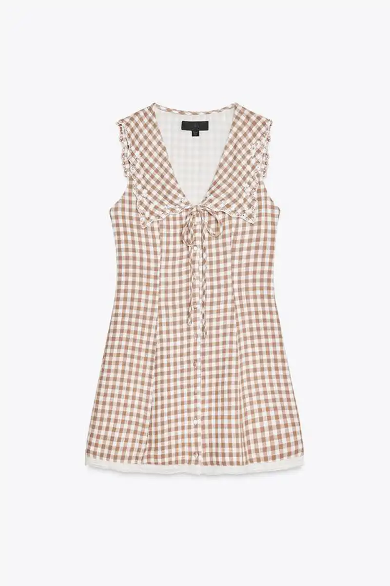 Vestido corto cuadro vichy cuello bobo de Zara 35,95 euros
