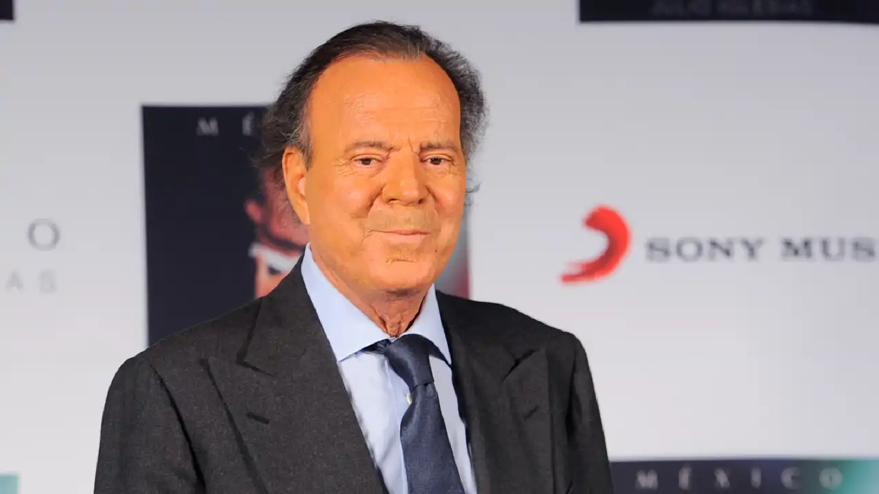 La aldea en Galicia que ha elegido Julio Iglesias como su refugio estival: un pequeño pueblo de la comarca de Carballino