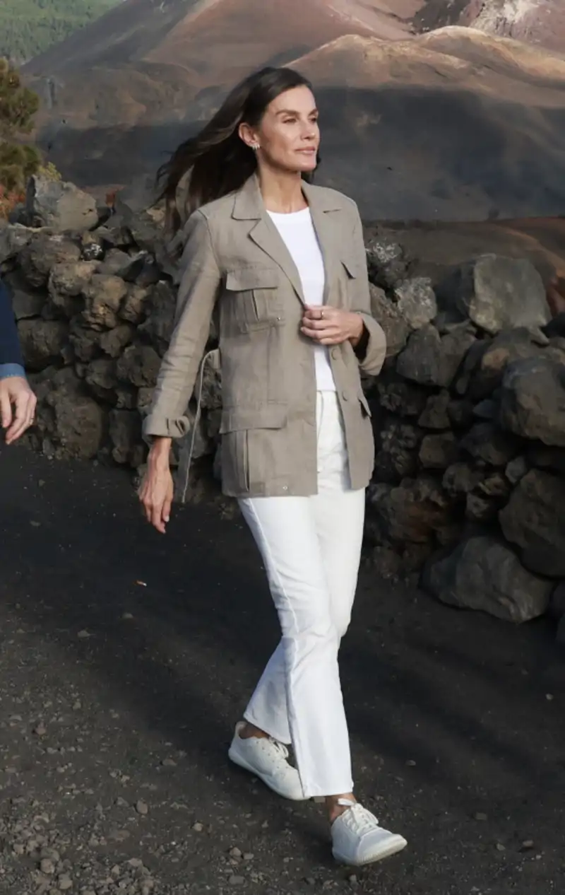 La alternativa low cost a la sahariana de la Reina Letizia disponible en Zara 