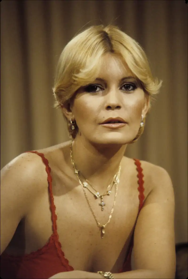 Una espectacular Bárbara Rey posa en la década de los 70.
